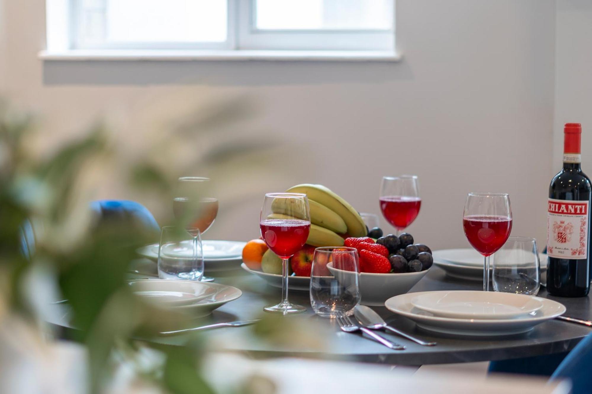 Stay At Whitfield Street Лондон Экстерьер фото